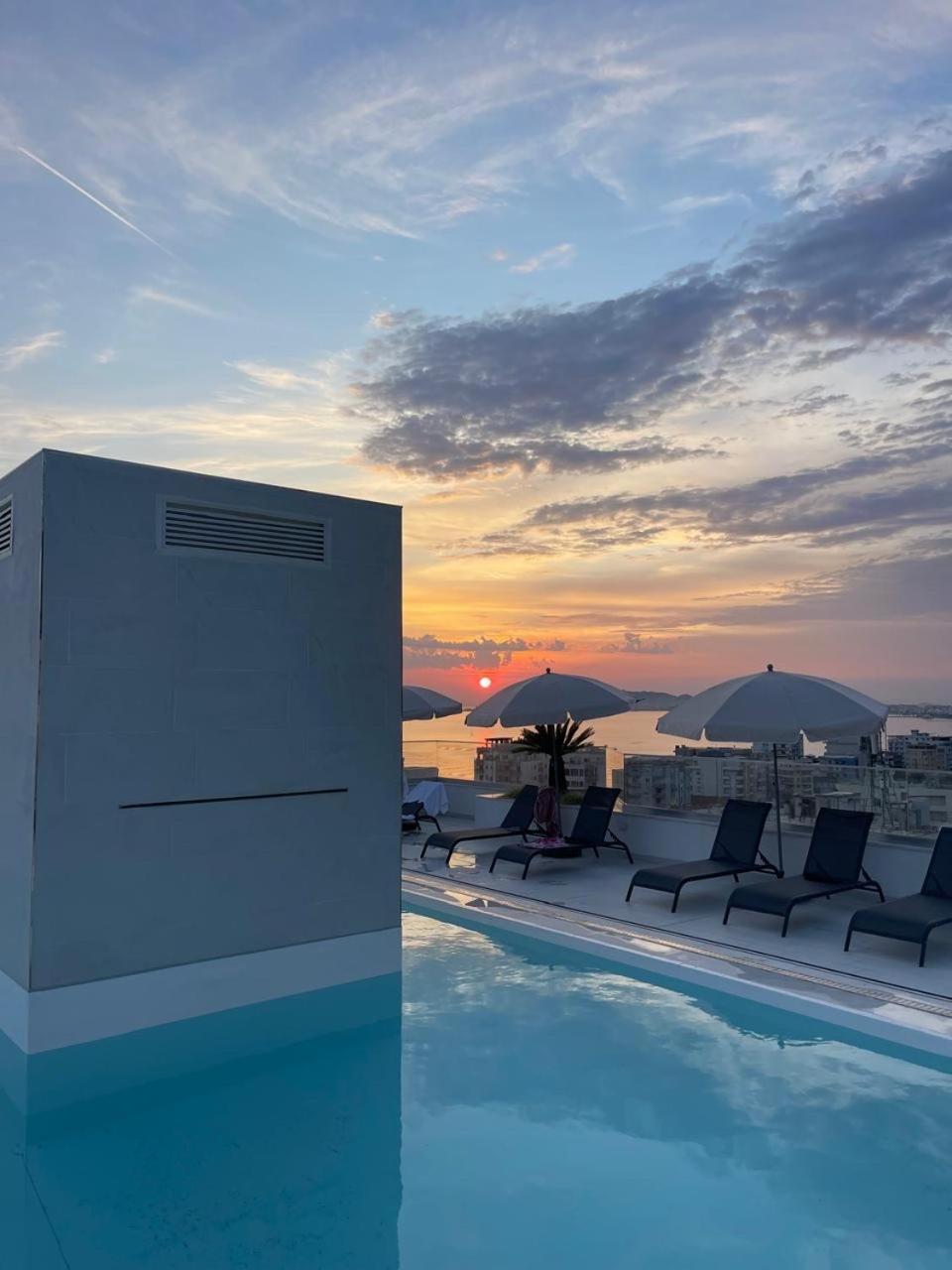 Blue Nest Luxury *